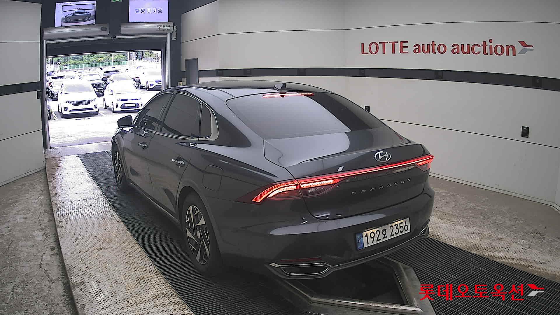 2022 - hyundai grandeur