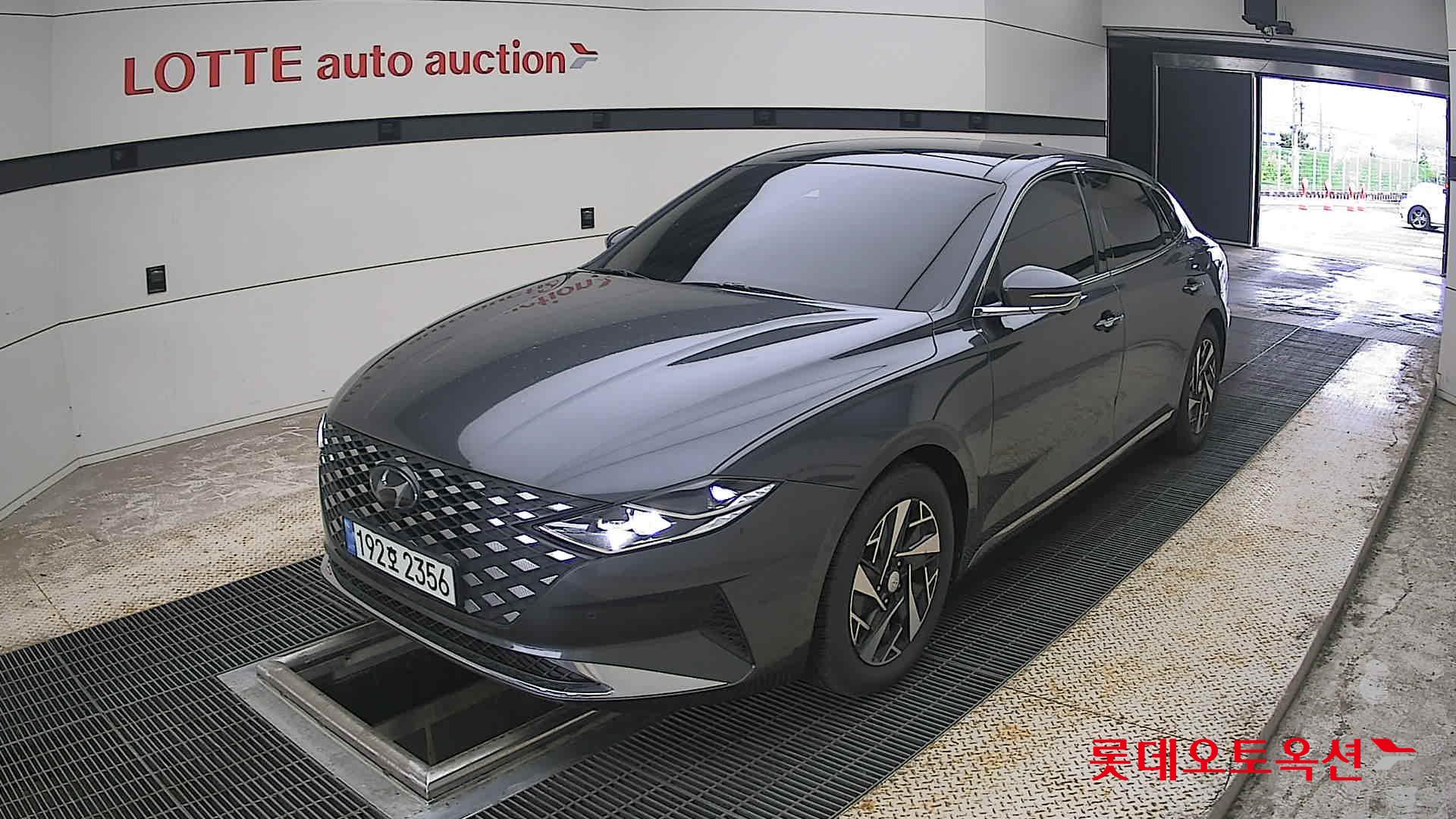 2022 - hyundai grandeur