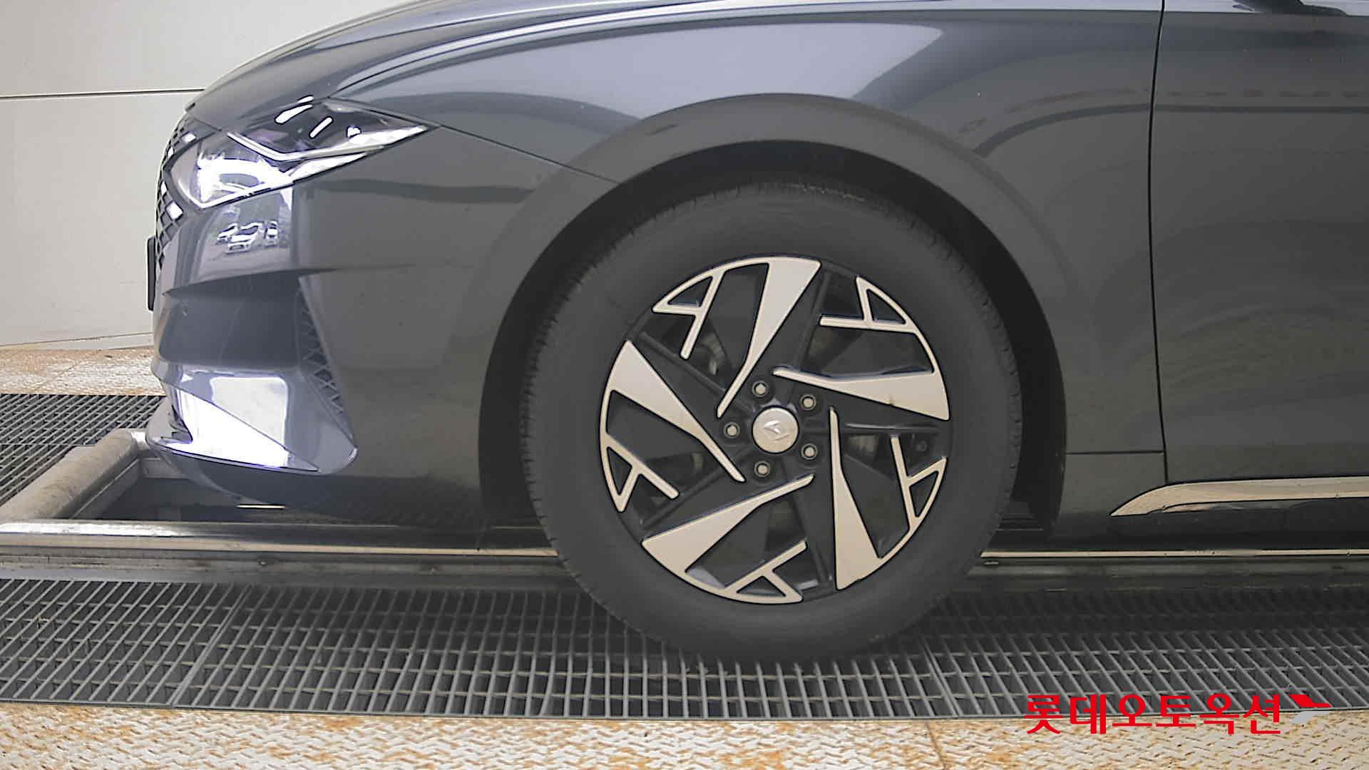 2022 - hyundai grandeur