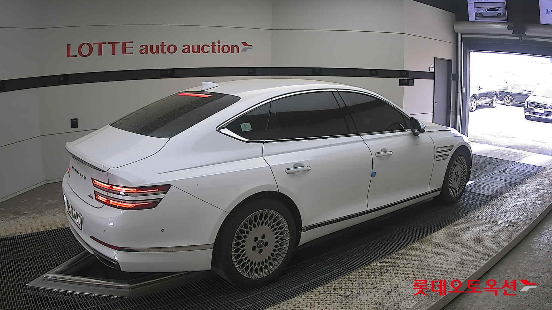 Genesis G80 2021 - Image 19