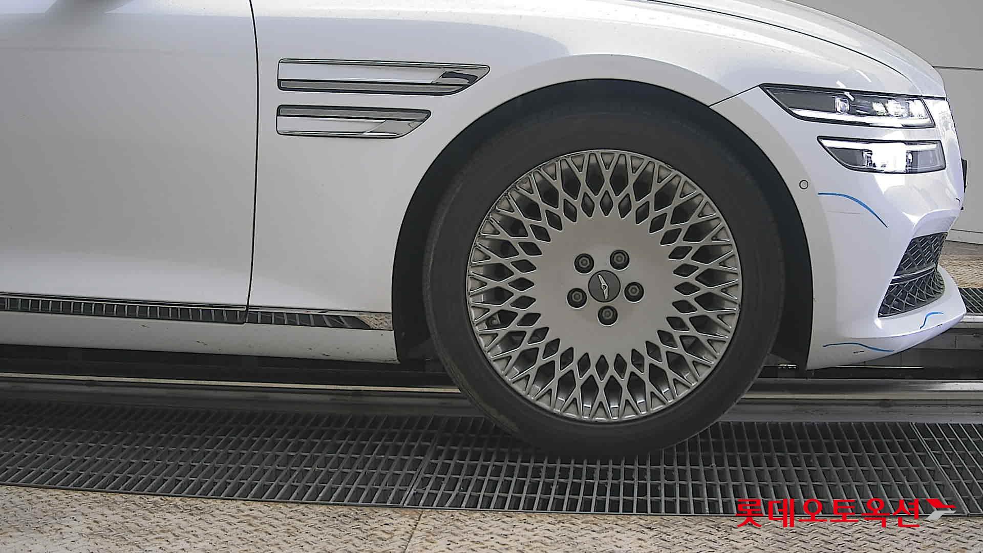 Genesis G80 2021 - Image 27