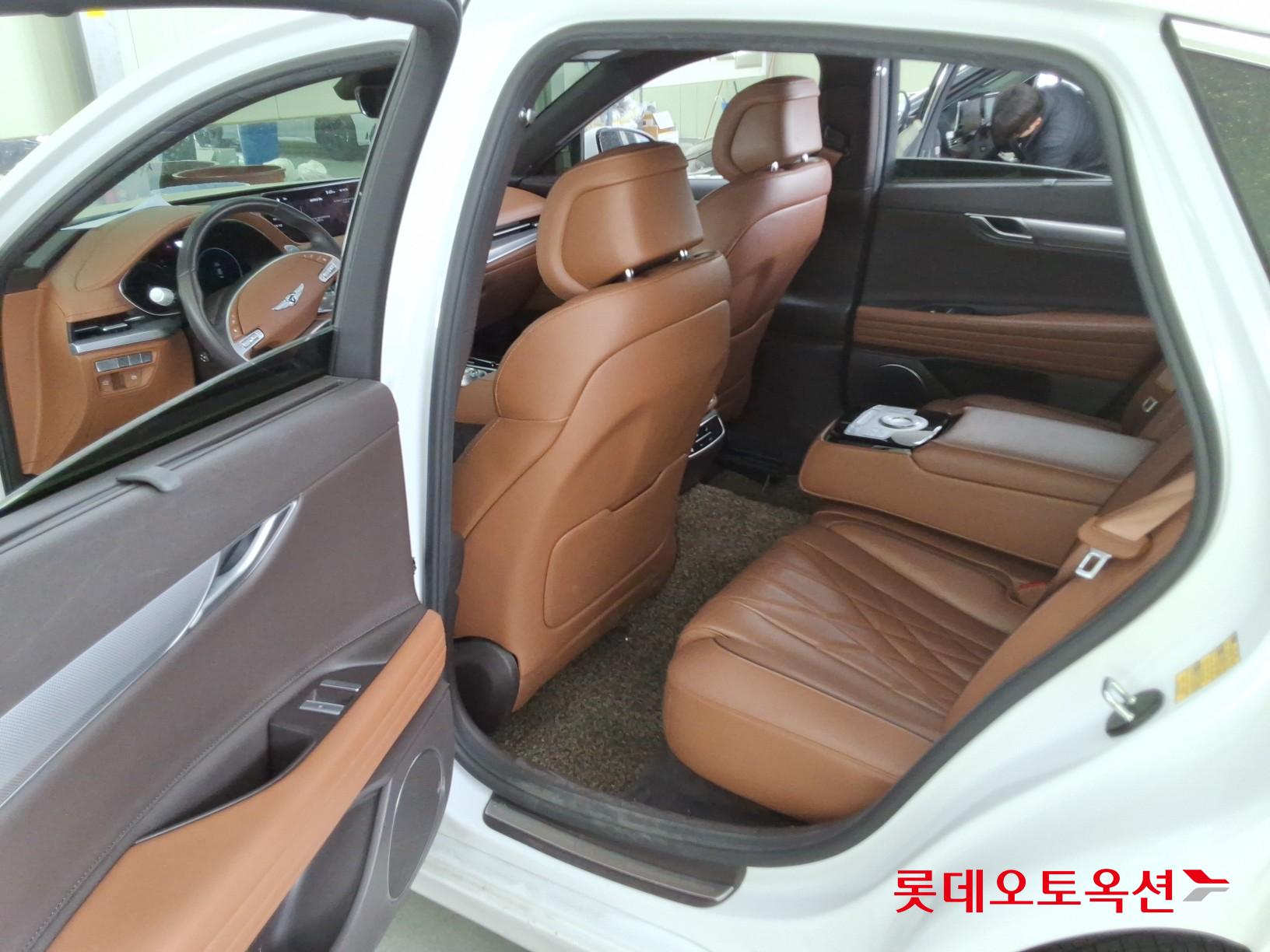 Genesis G80 2021 - Image 36