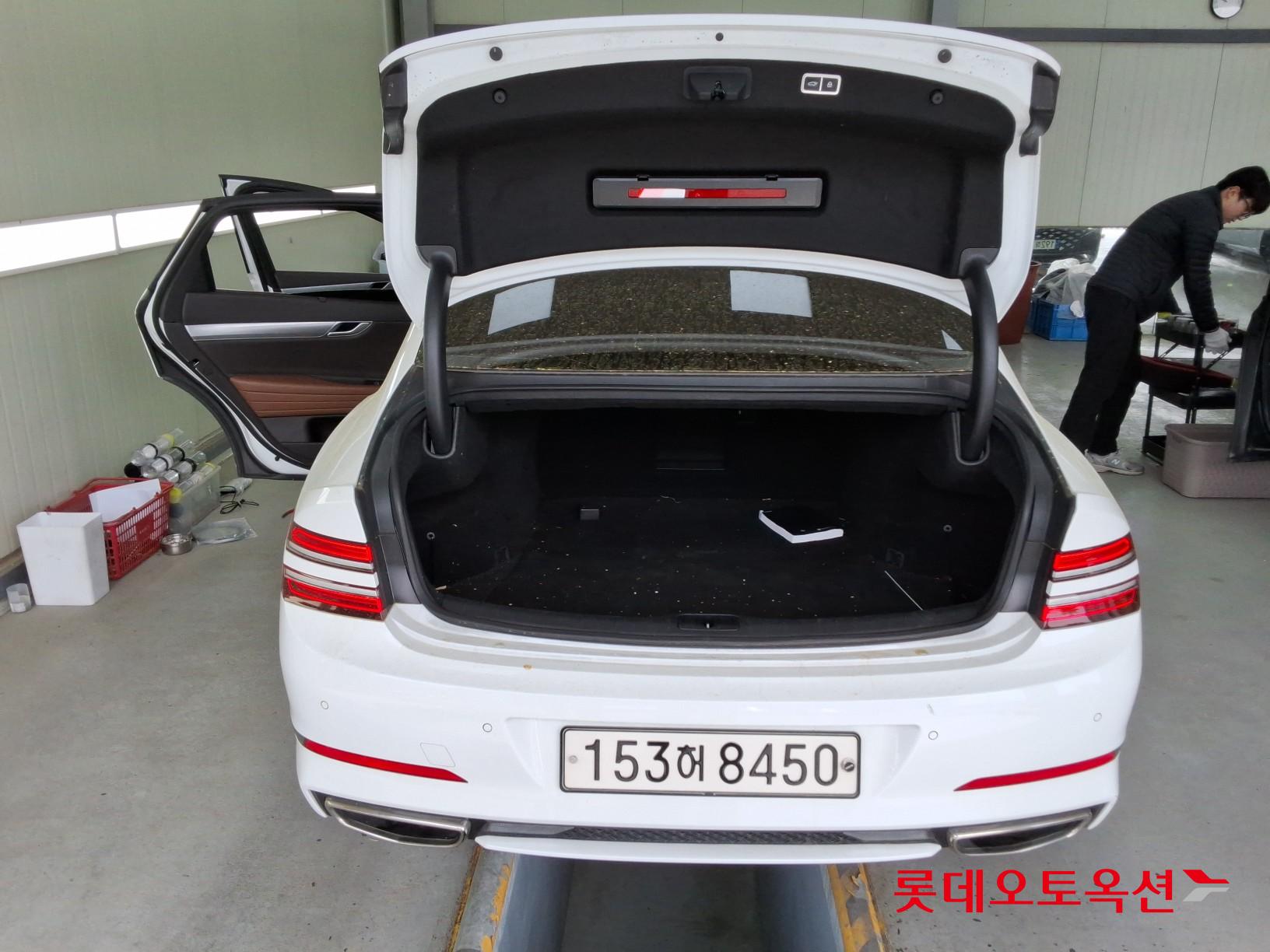 Genesis G80 2021 - Image 9