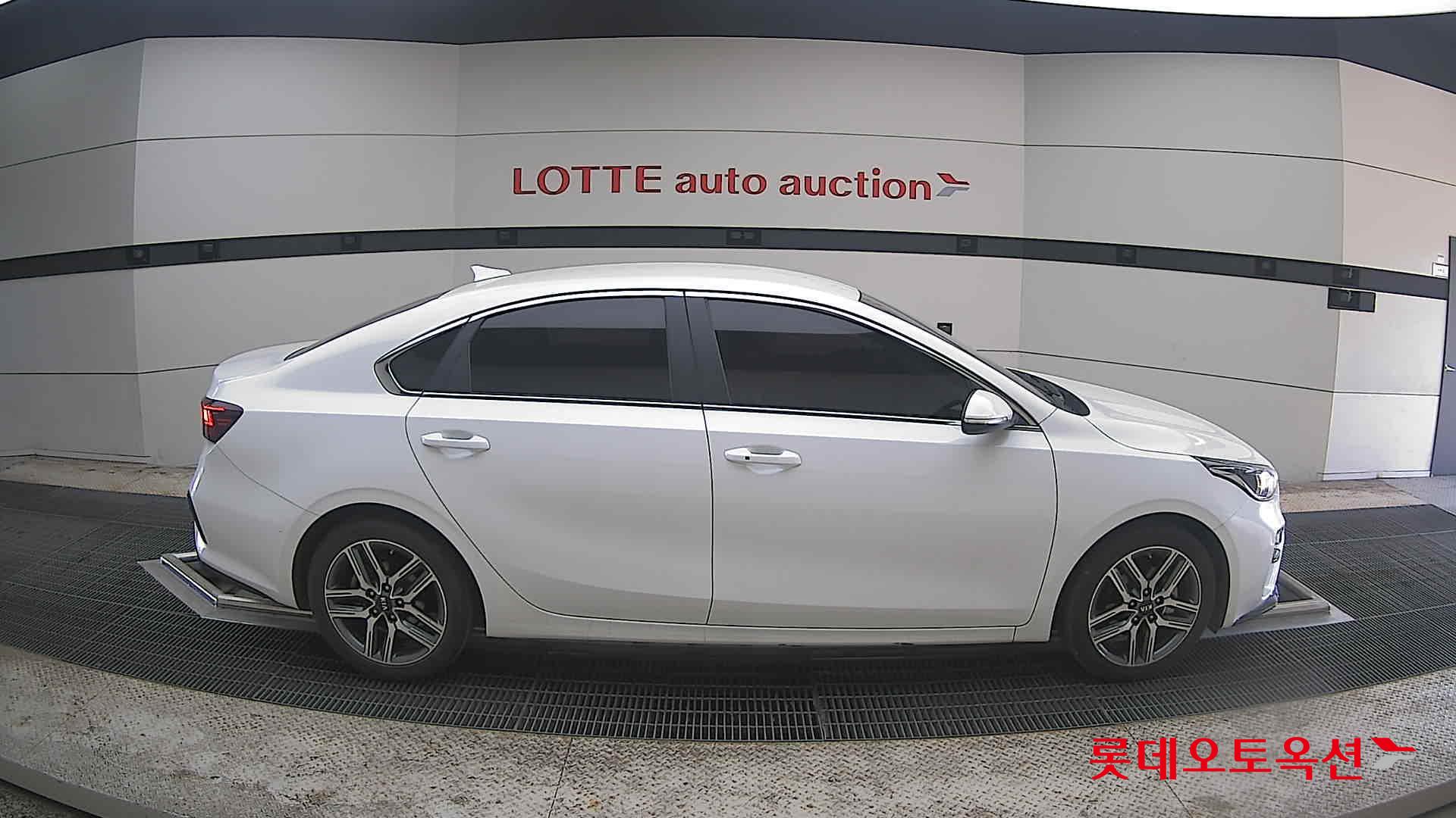 Kia K3 - 21