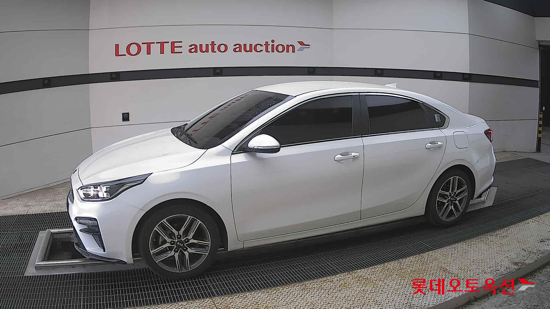 Kia K3 - 12
