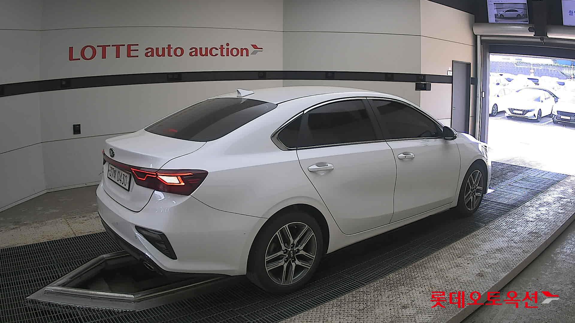 Kia K3 - 19