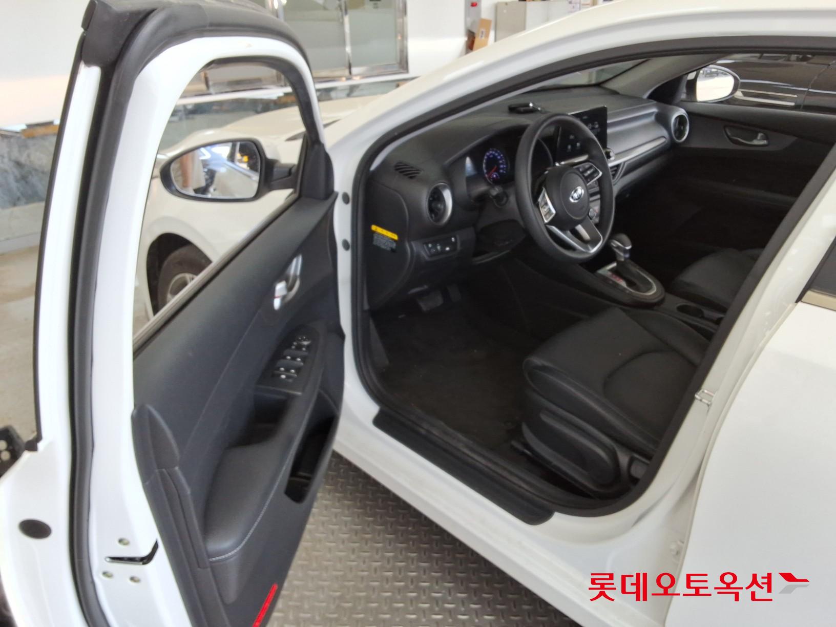 Kia K3 - 36