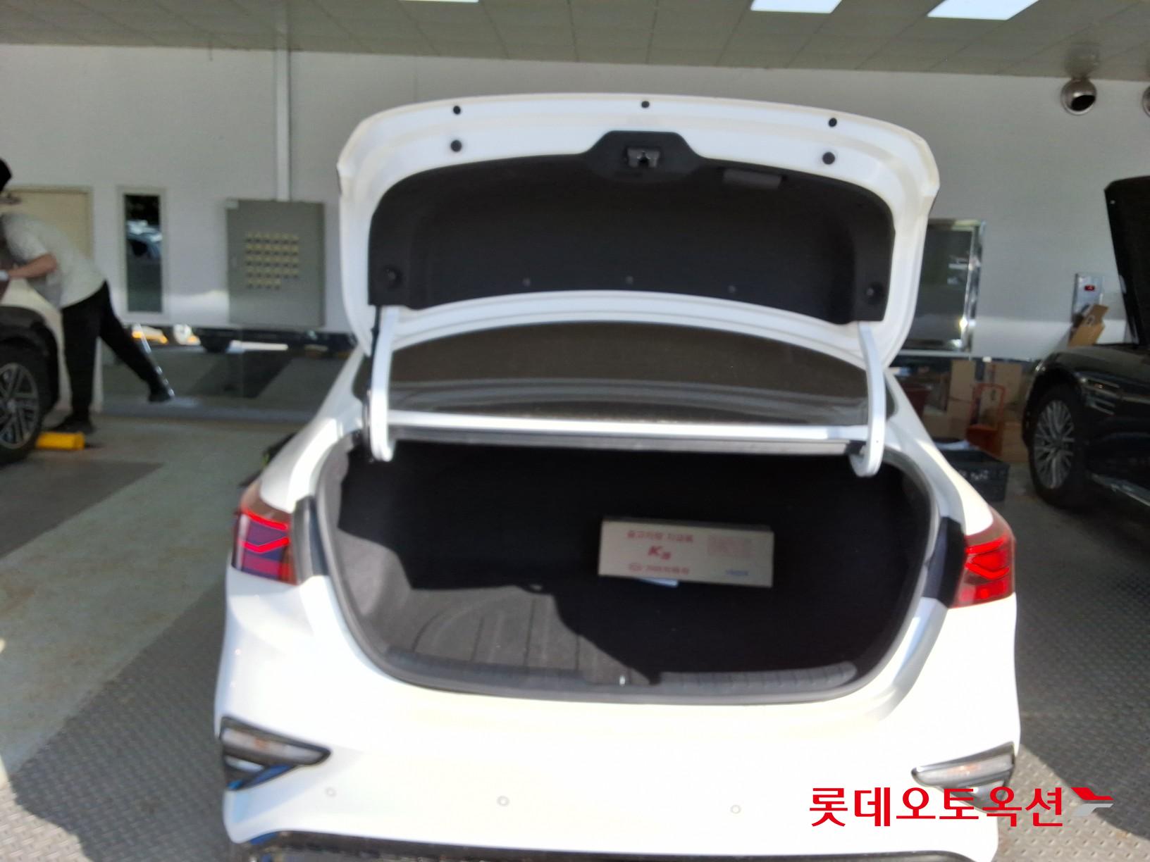 Kia K3 - 9
