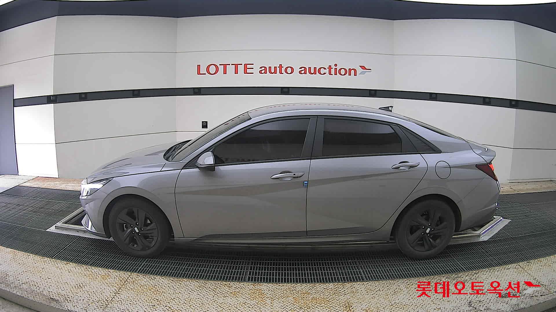 هيونداي إلانترا 2021 - صورة 13