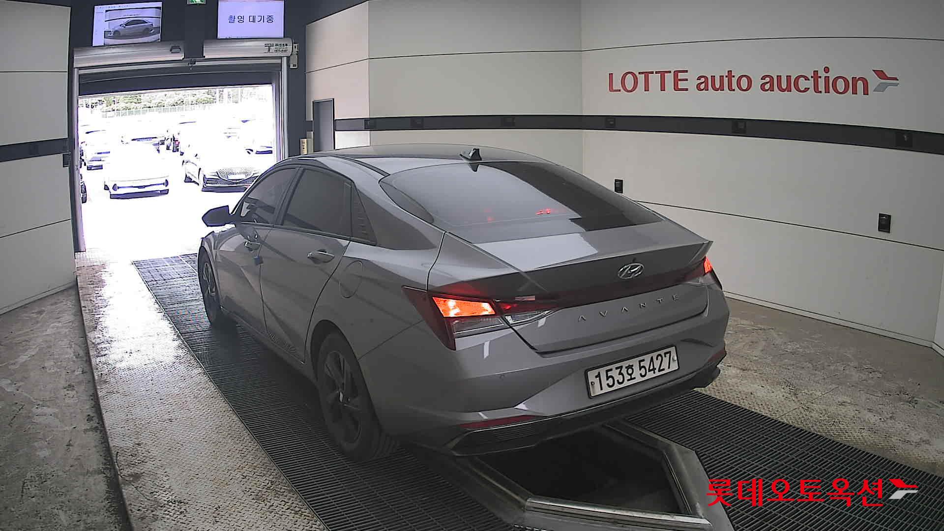 هيونداي إلانترا 2021 - صورة 16