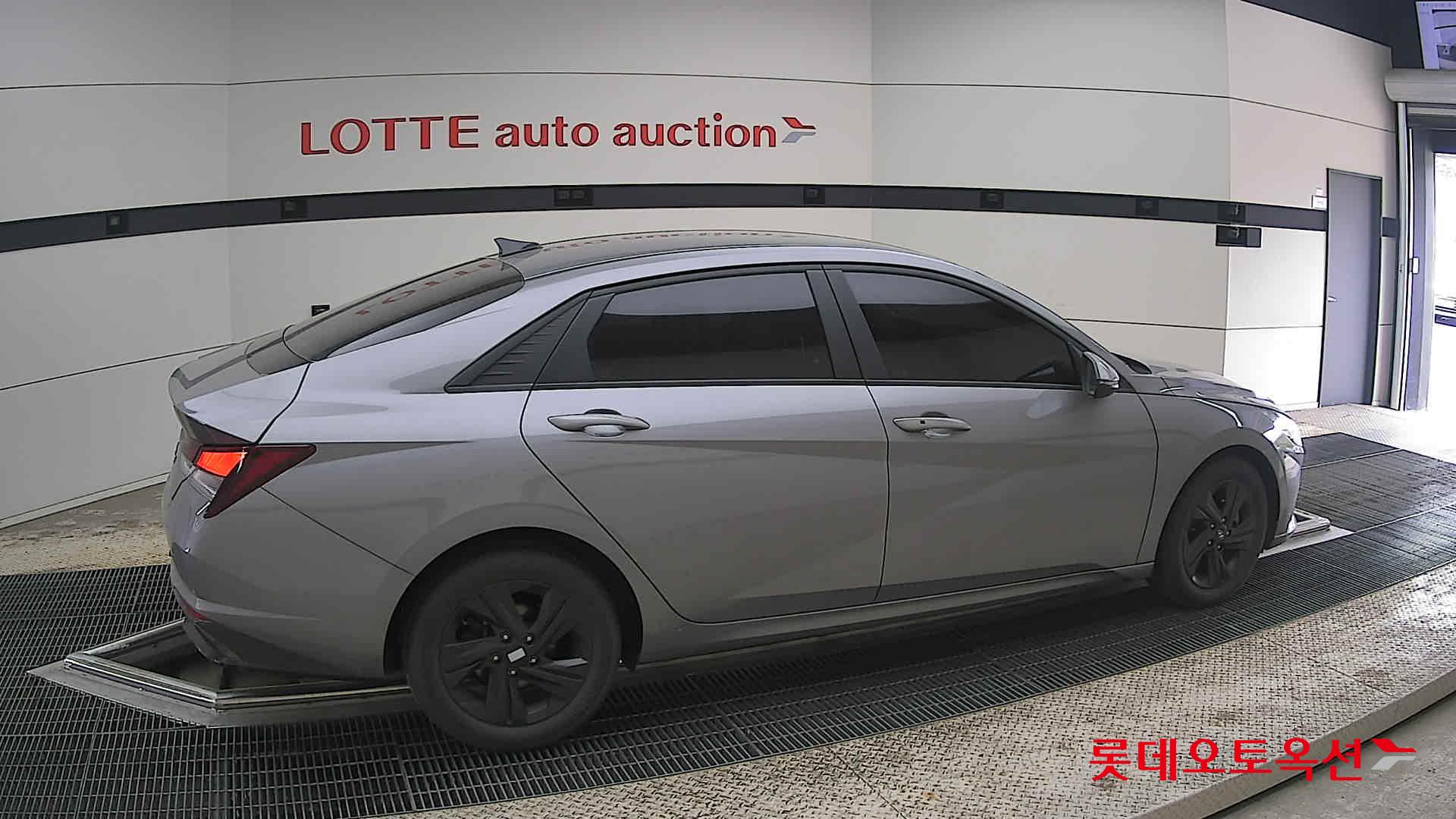 هيونداي إلانترا 2021 - صورة 20