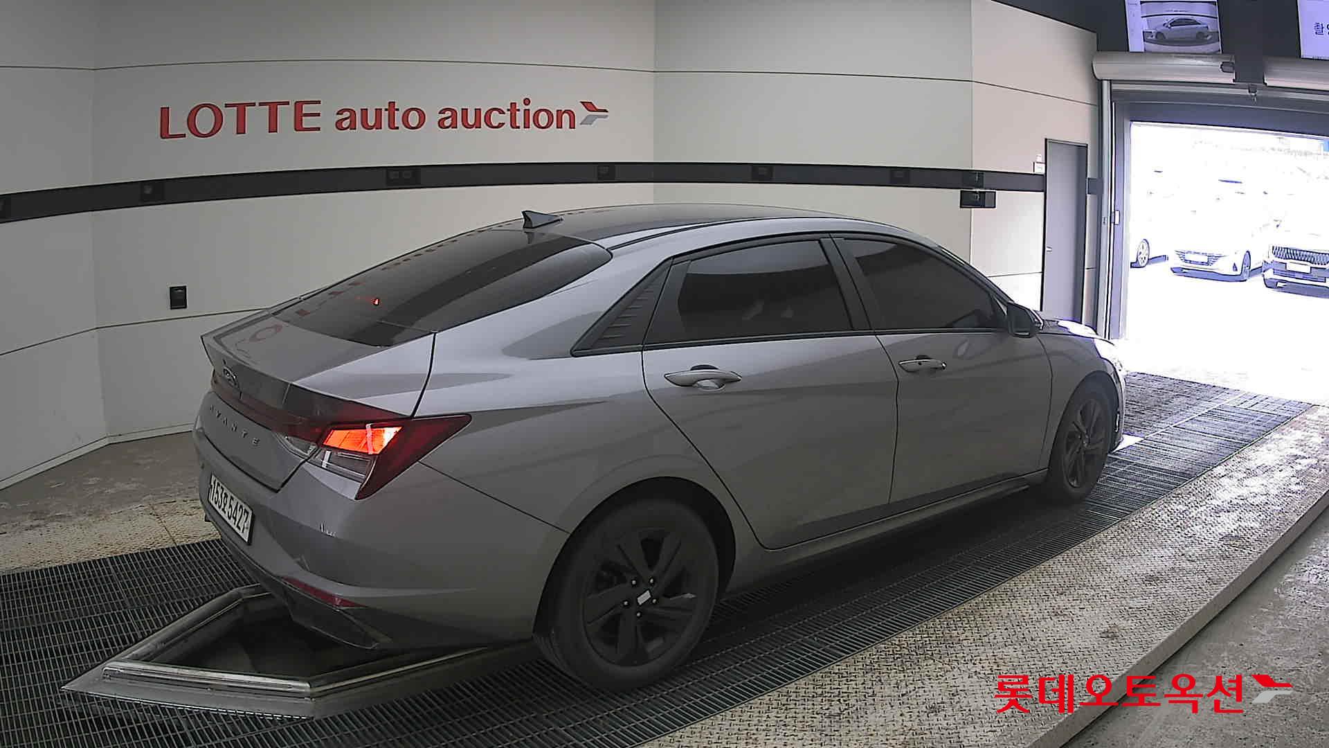 هيونداي إلانترا 2021 - صورة 19