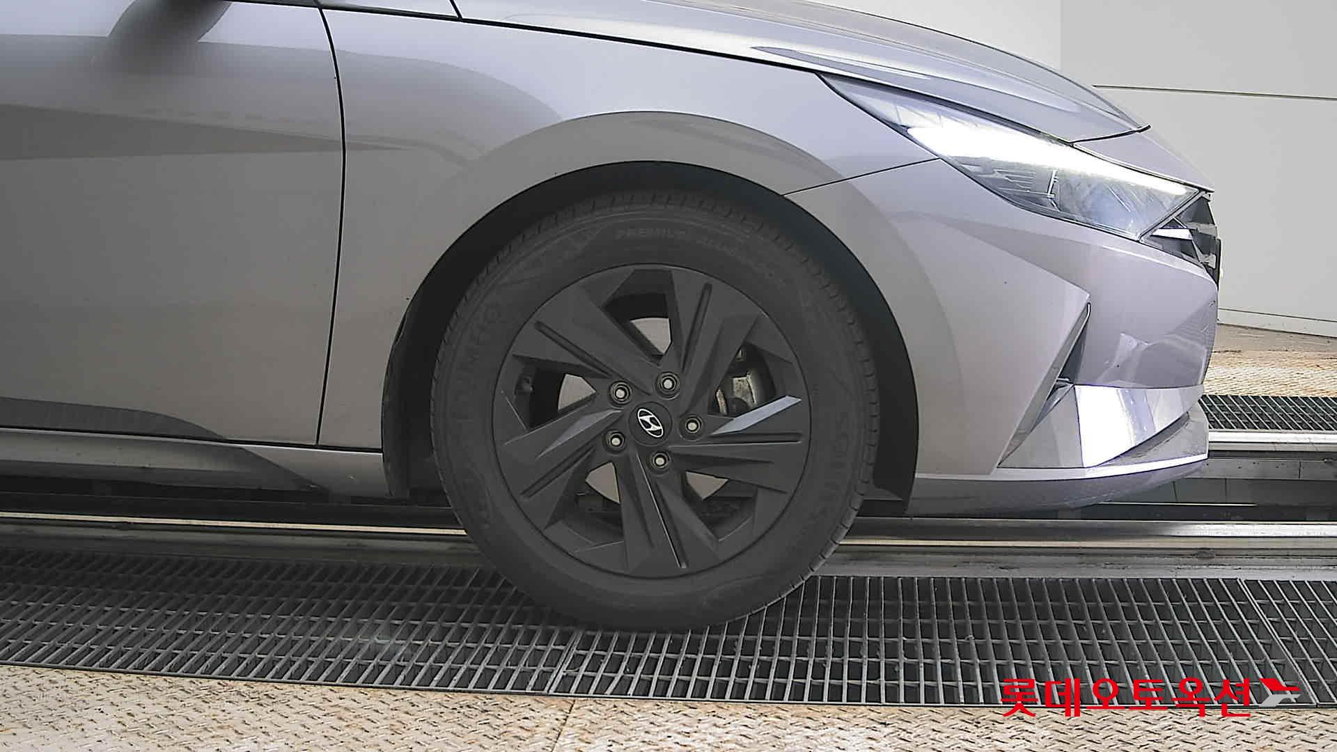 هيونداي إلانترا 2021 - صورة 27