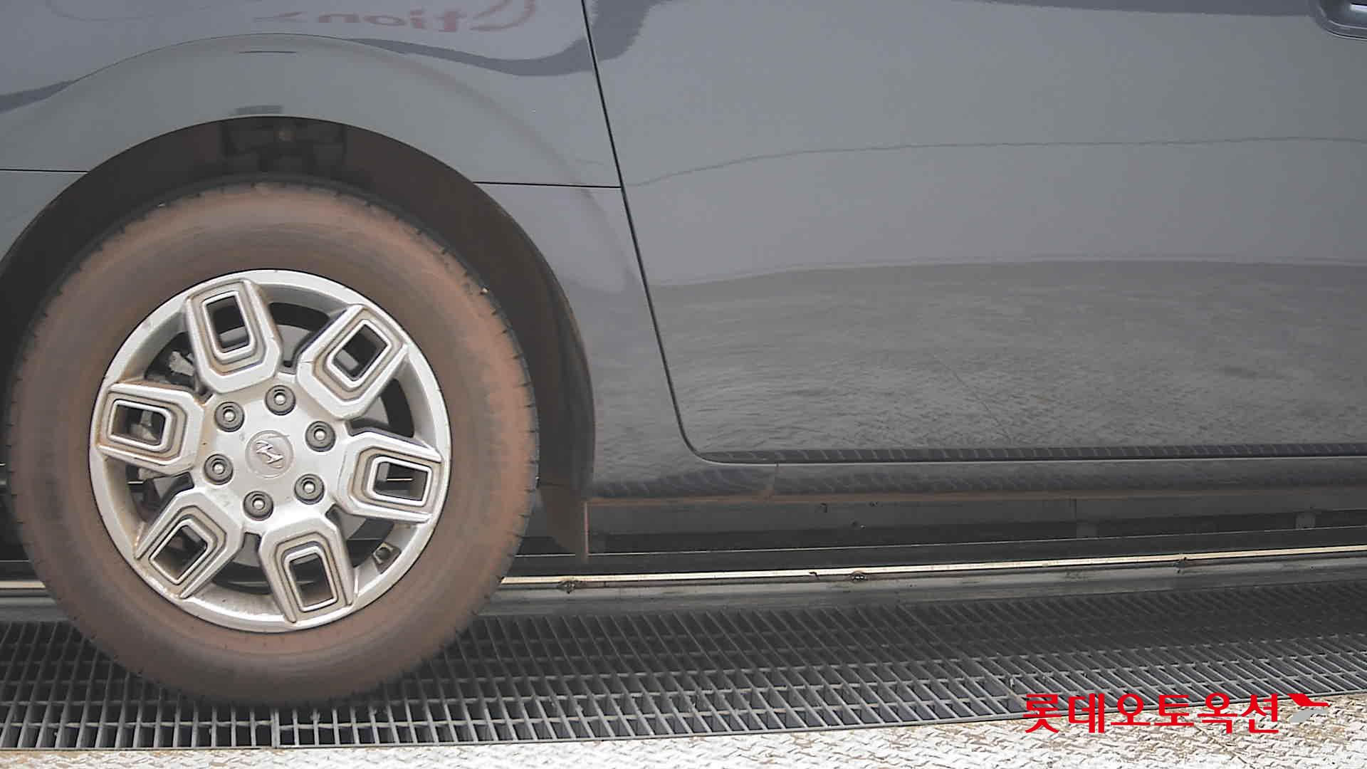 Hyundai Staria 2023 - Image 28