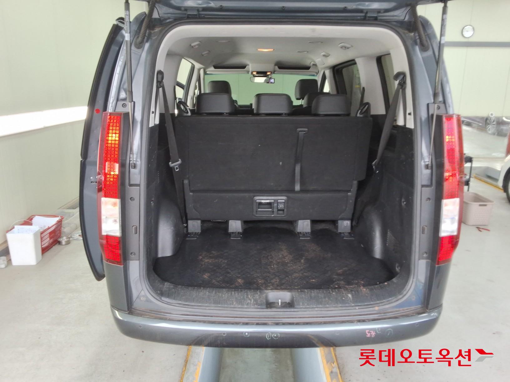 Hyundai Staria 2023 - Image 9