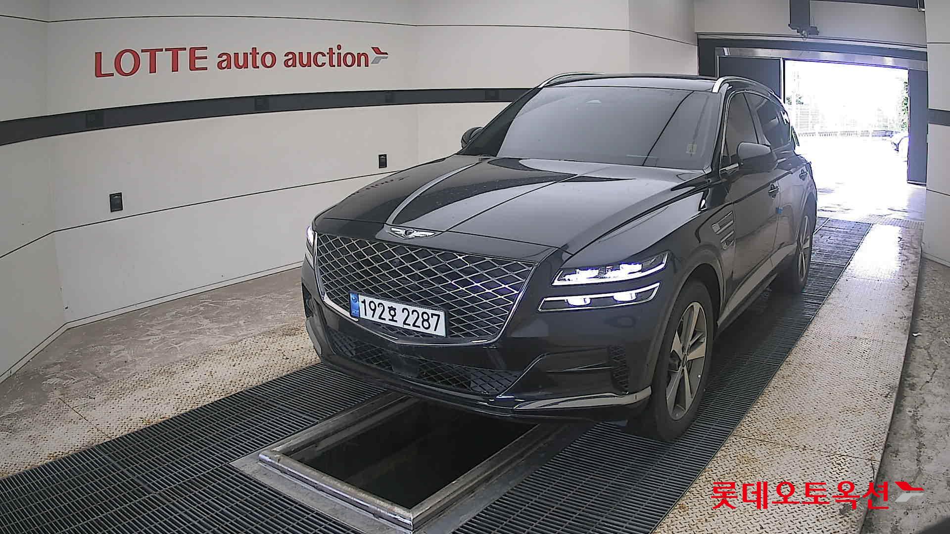 2022 - genesis gv80