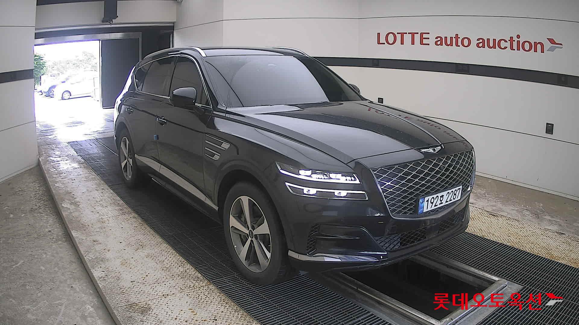 2022 - genesis gv80