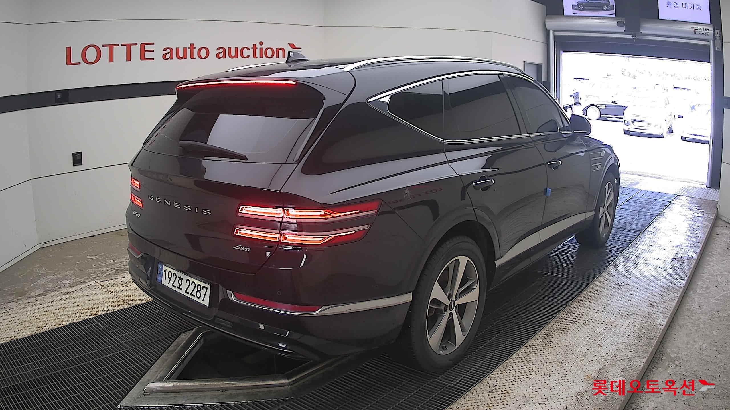 2022 - genesis gv80
