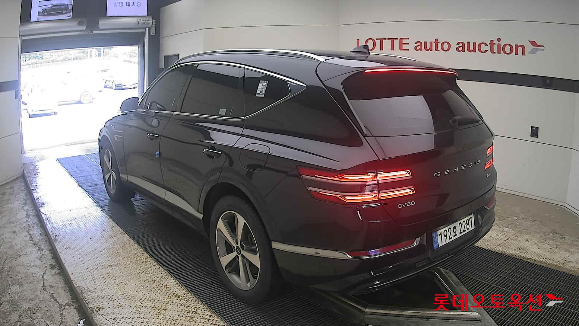 2022 - genesis gv80