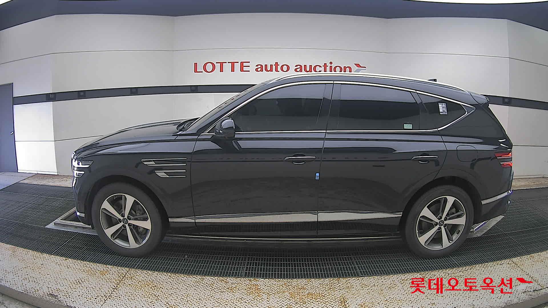 2022 - genesis gv80