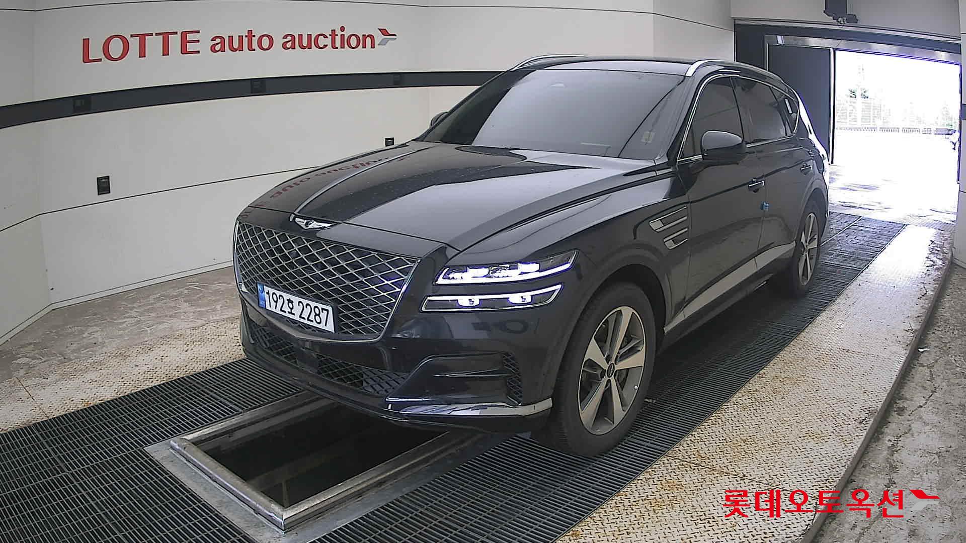2022 - genesis gv80