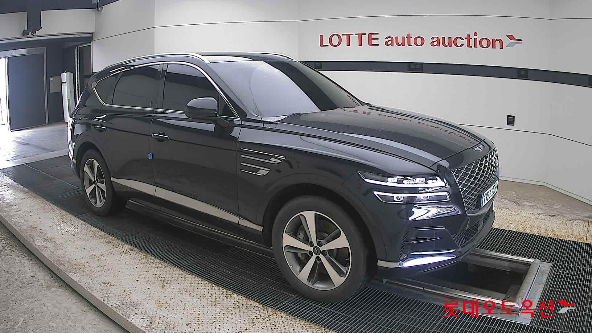 2022 - genesis gv80