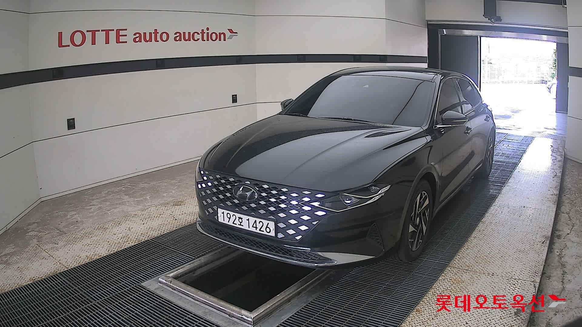2022 - hyundai grandeur