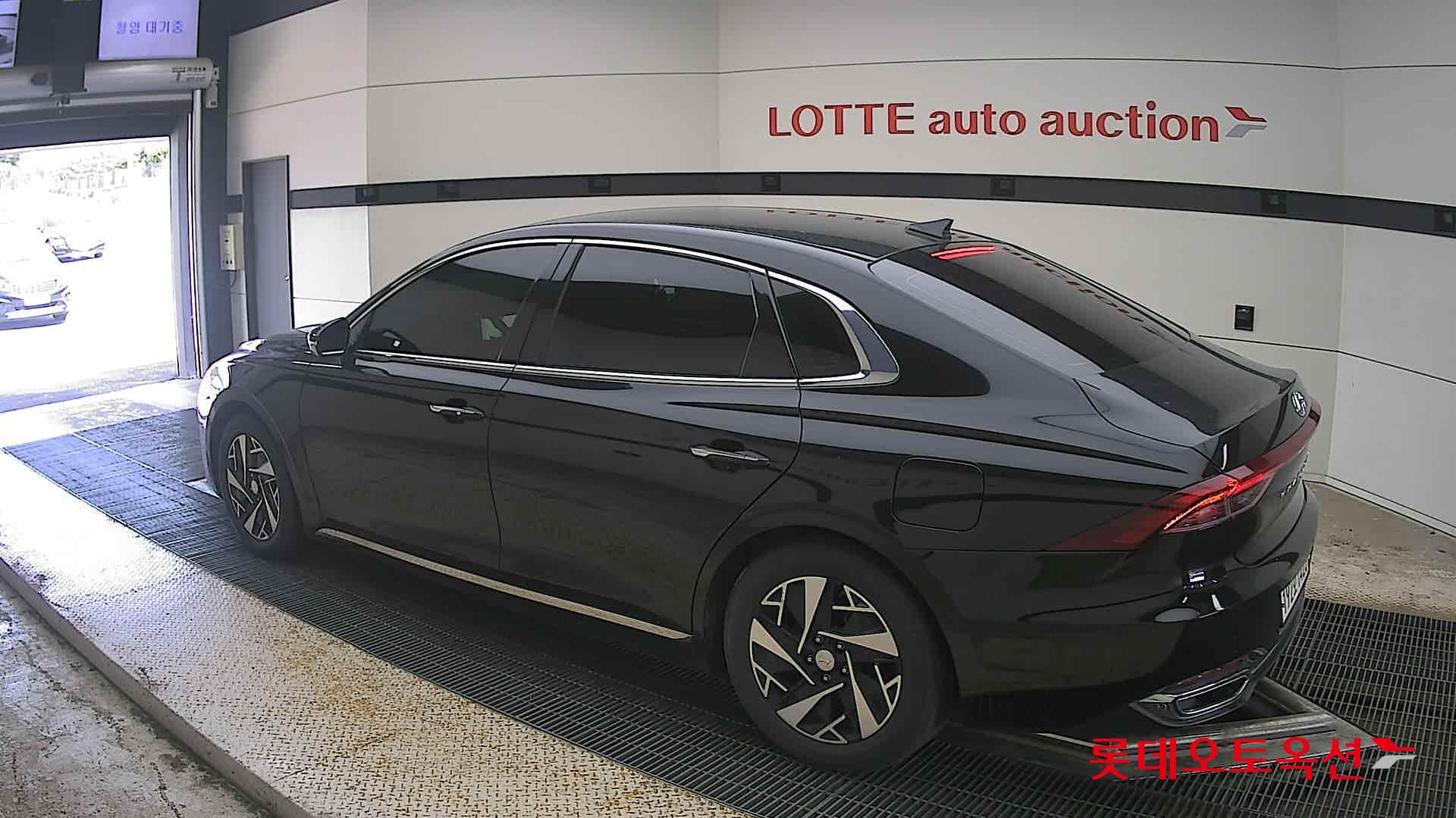 2022 - hyundai grandeur