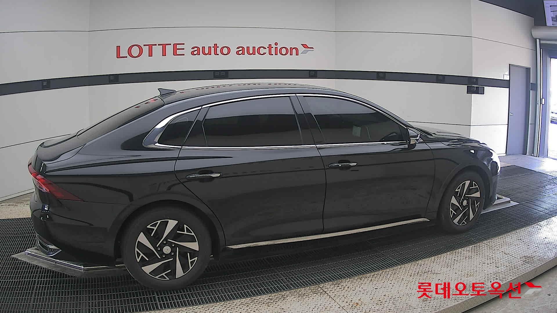 2022 - hyundai grandeur