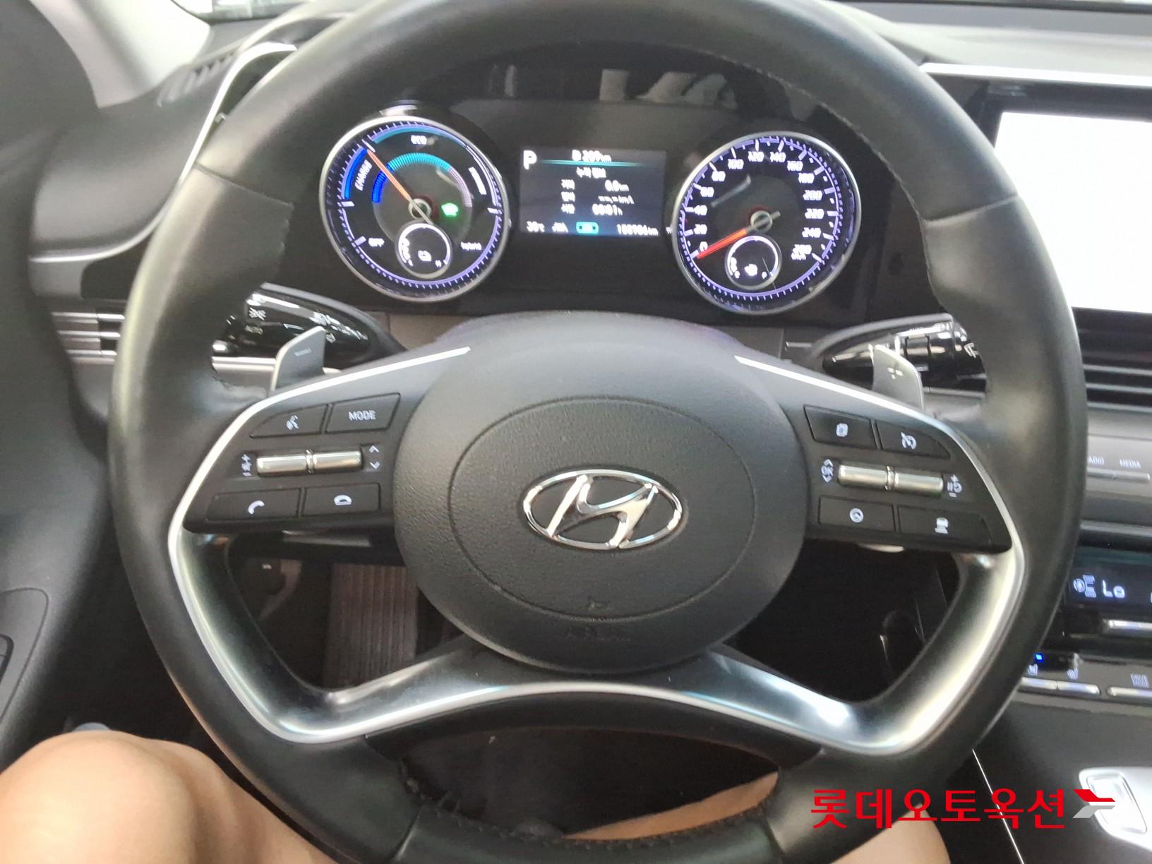 2022 - hyundai grandeur