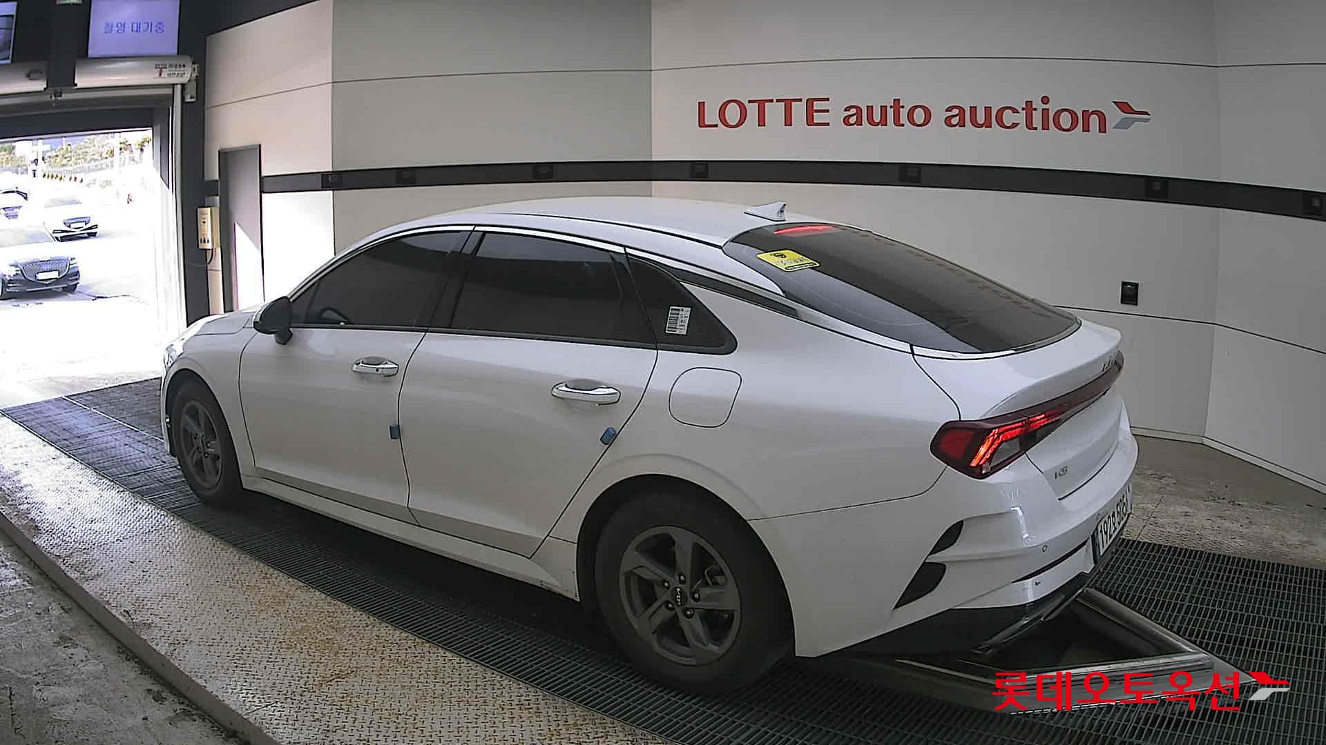 Kia K5 - 15