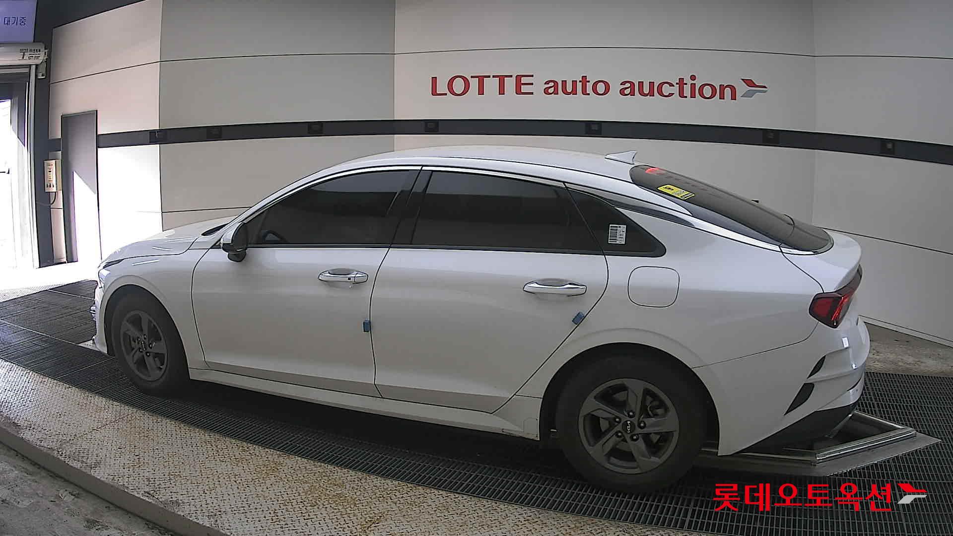Kia K5 - 14