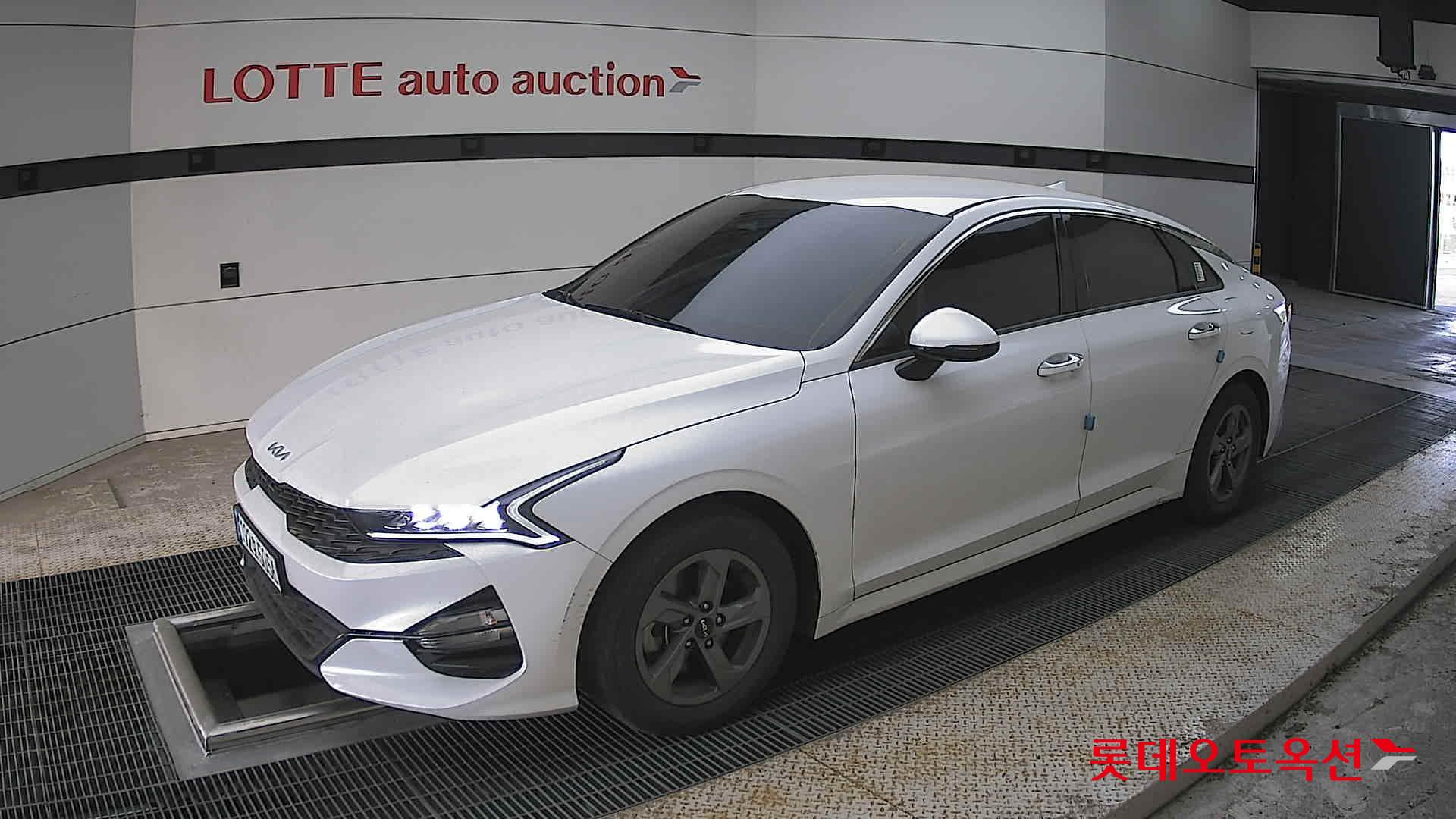 Kia K5 - 11