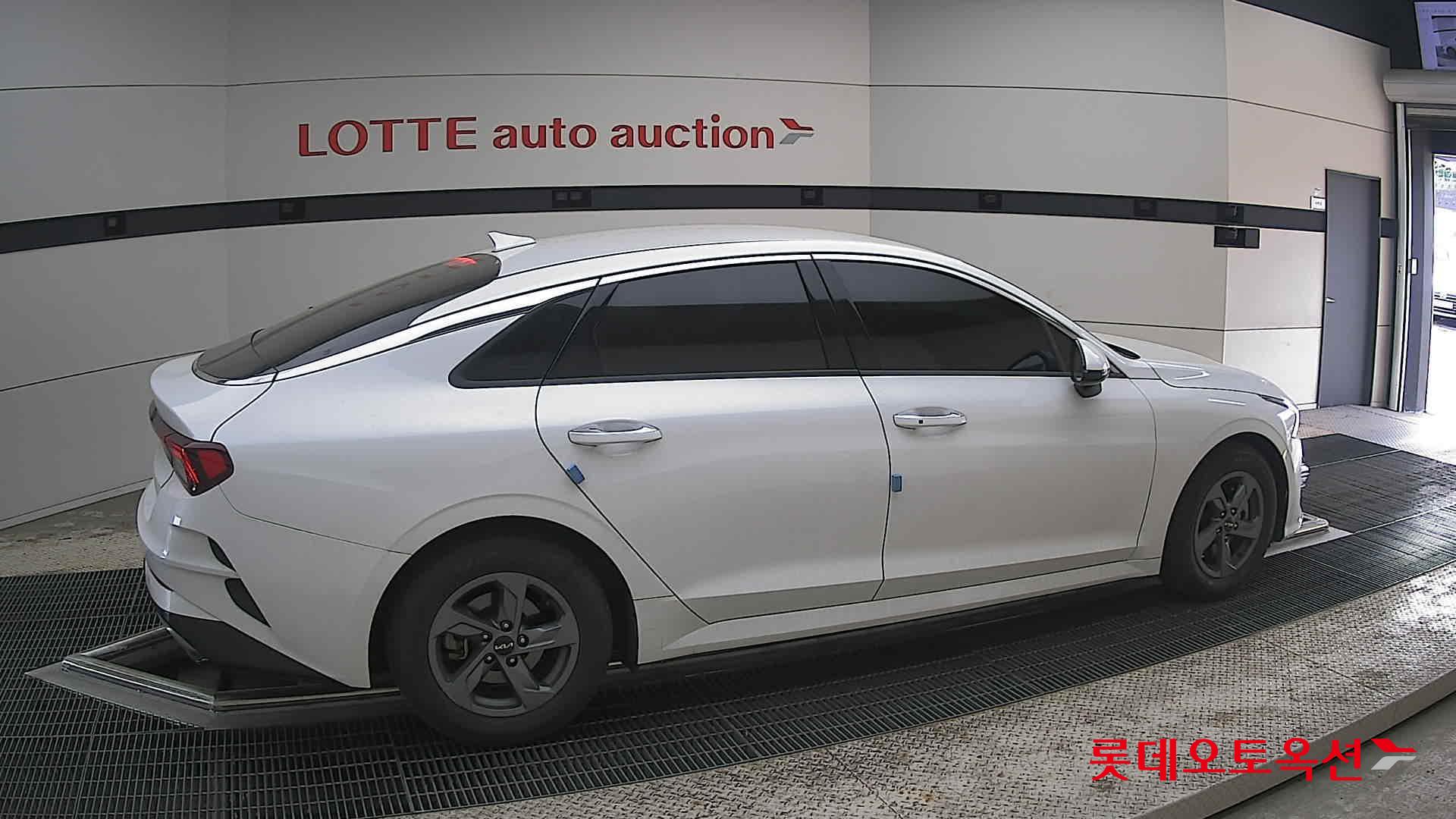 Kia K5 - 20