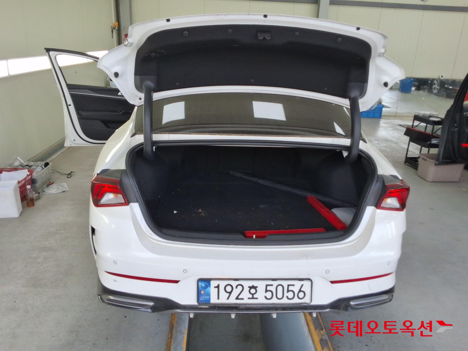 Kia K5 - 9