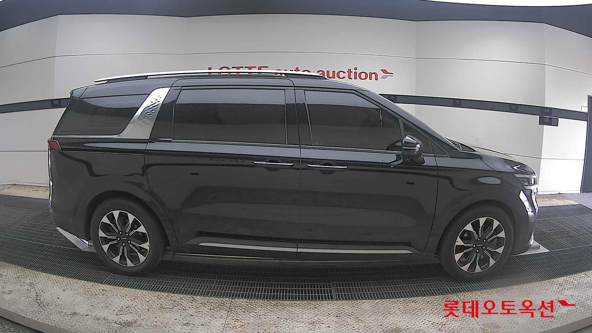 Kia Carnival 2022 - Image 21