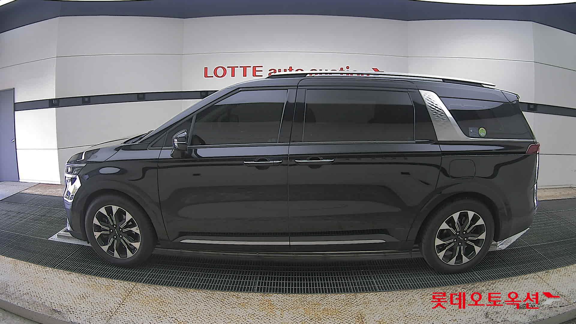 Kia Carnival 2022 - Image 13