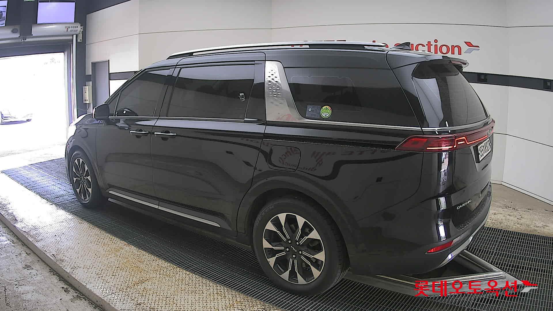 Kia Carnival 2022 - Image 15