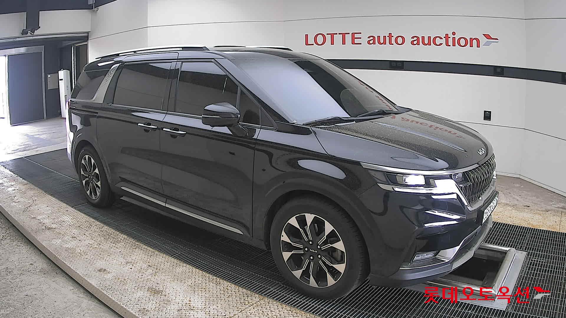 Kia Carnival 2022 - Image 23