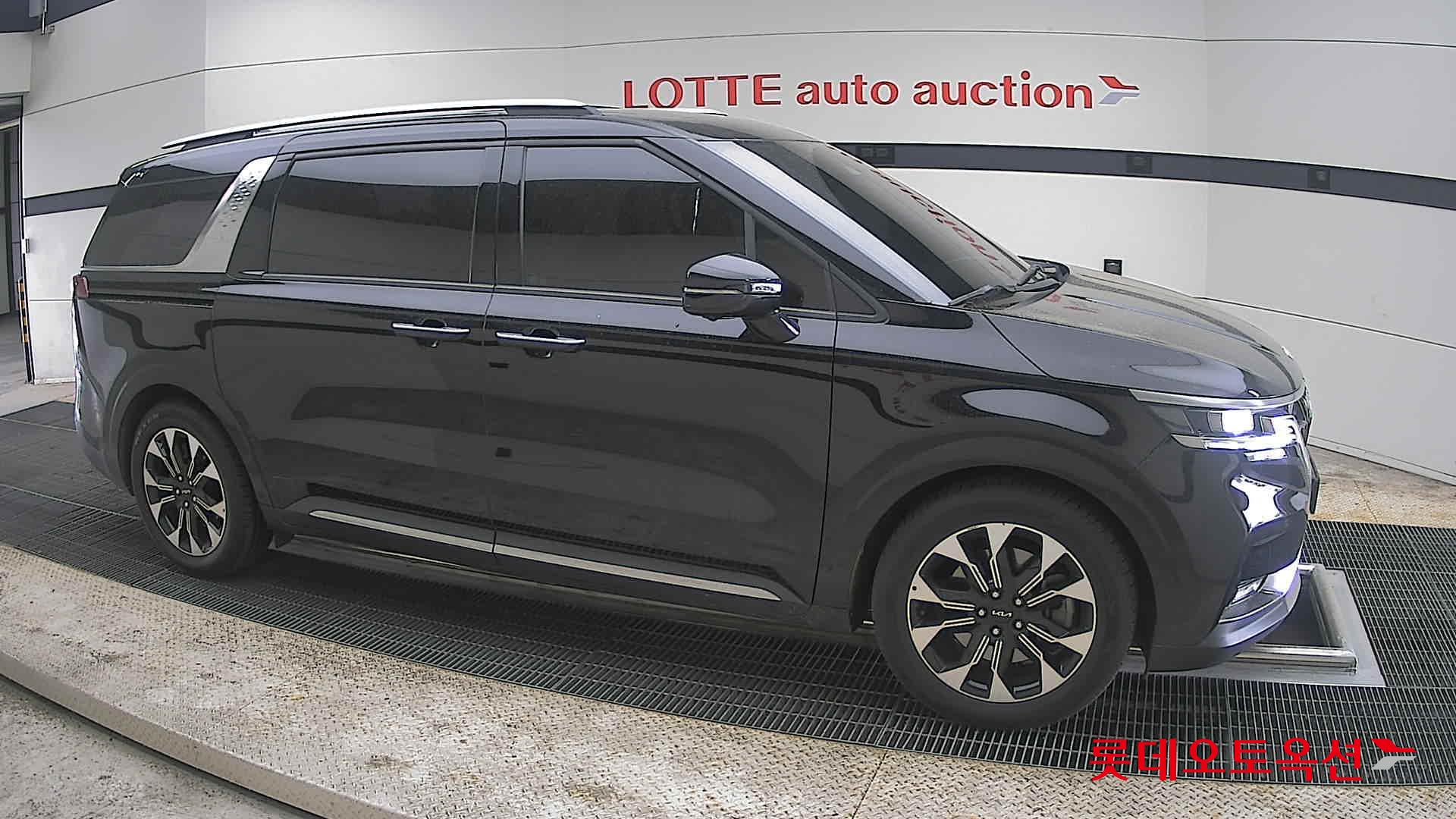 Kia Carnival 2022 - Image 22