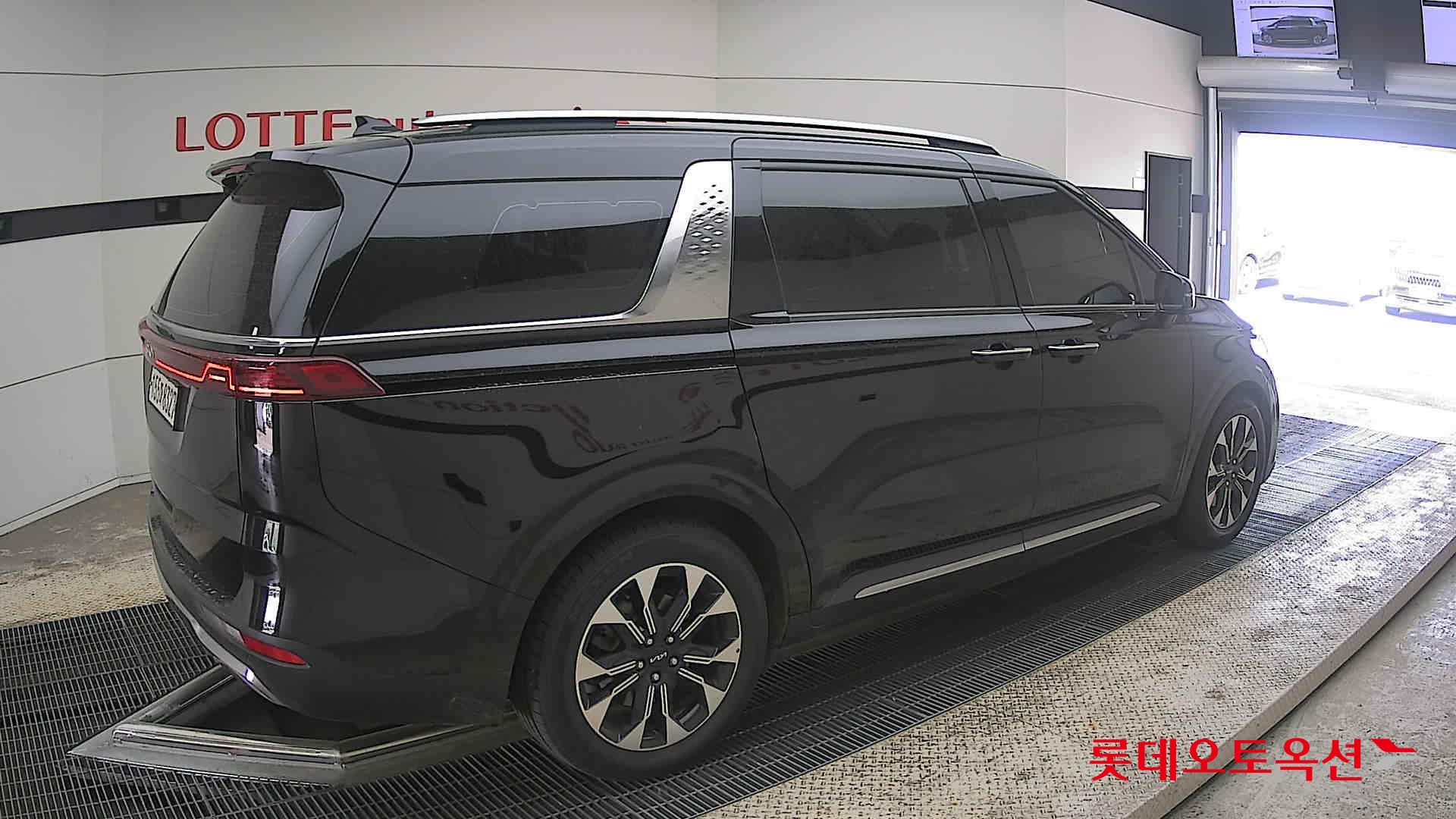 Kia Carnival 2022 - Image 19