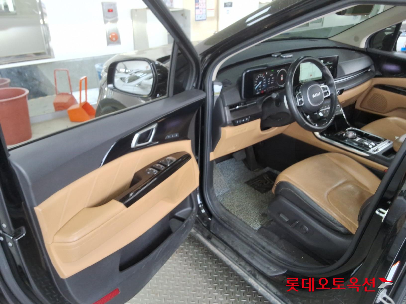 Kia Carnival 2022 - Image 37