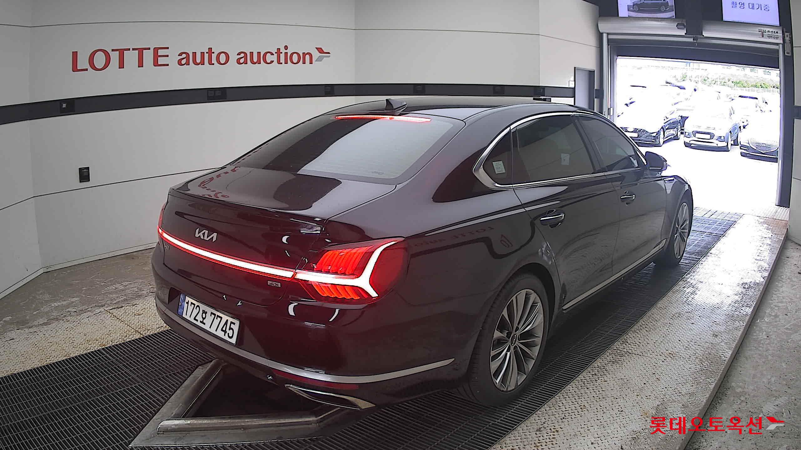 2023 - kia k9