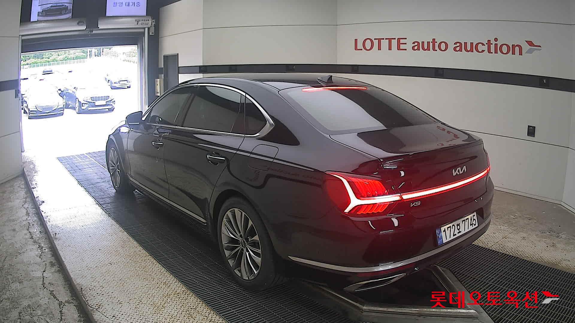 2023 - kia k9
