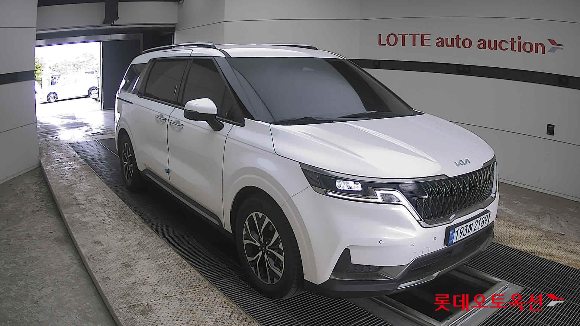 كيا كارنيفال 2023 - صورة 6