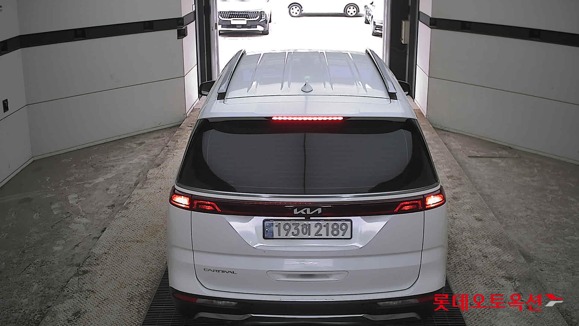 كيا كارنيفال 2023 - صورة 17