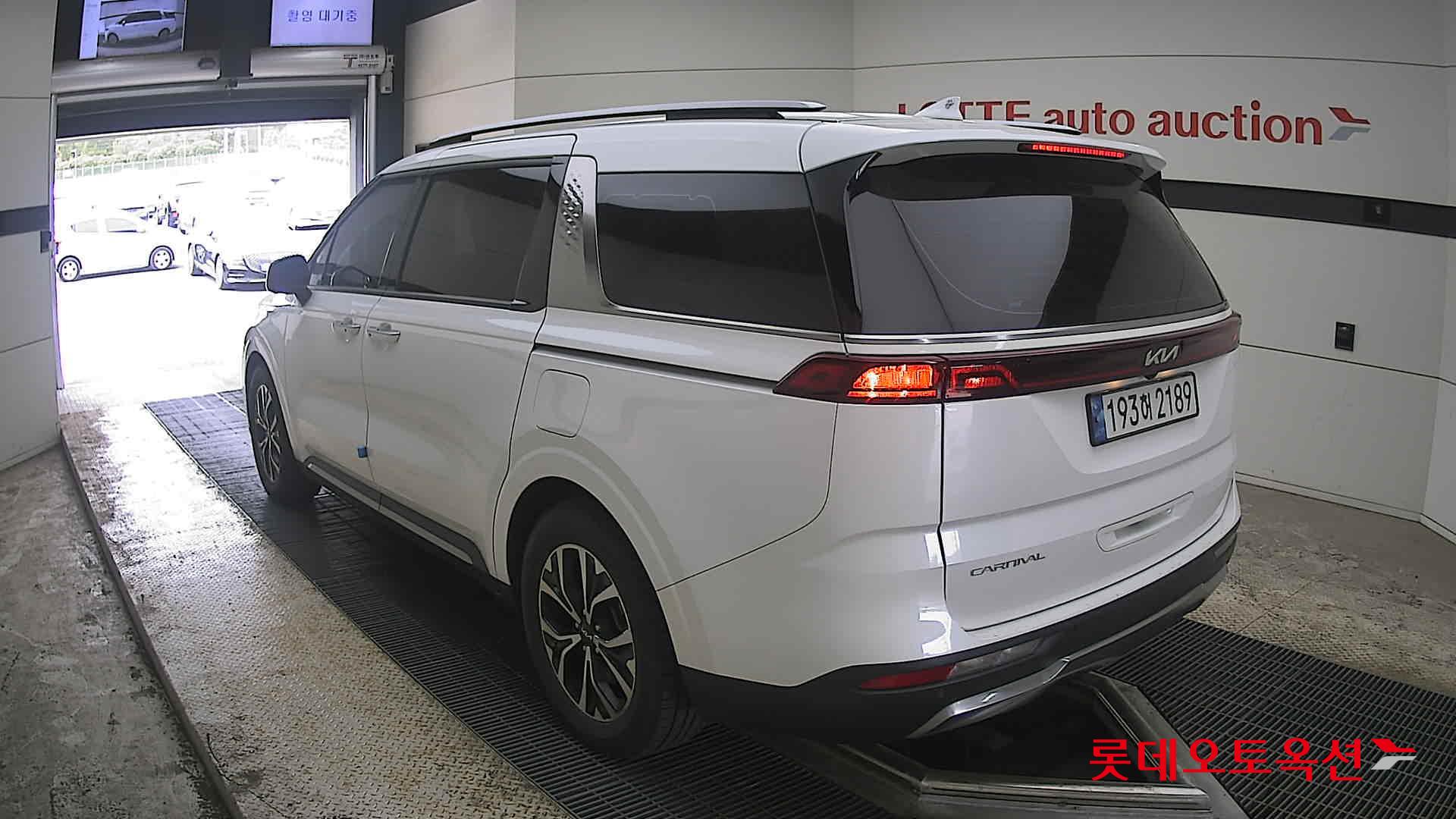 كيا كارنيفال 2023 - صورة 4