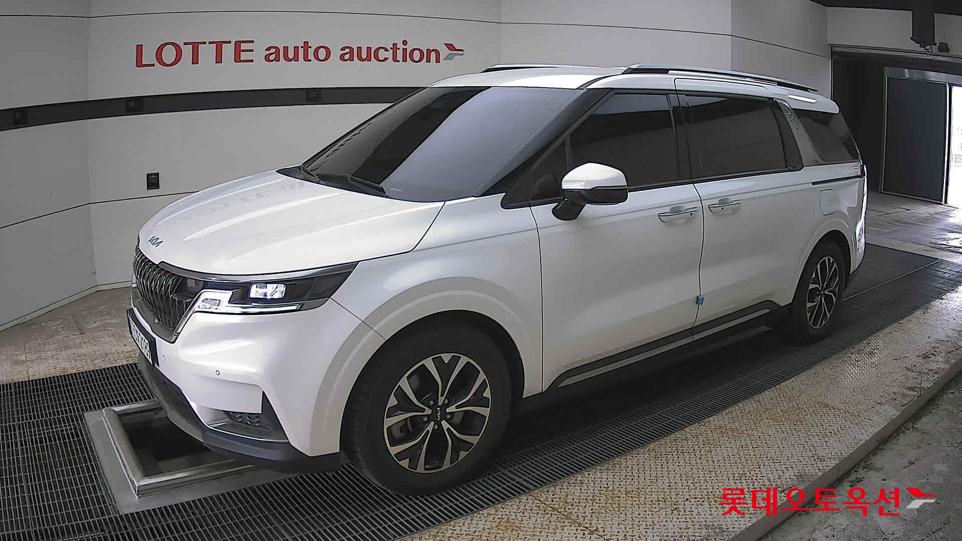 كيا كارنيفال 2023 - صورة 11