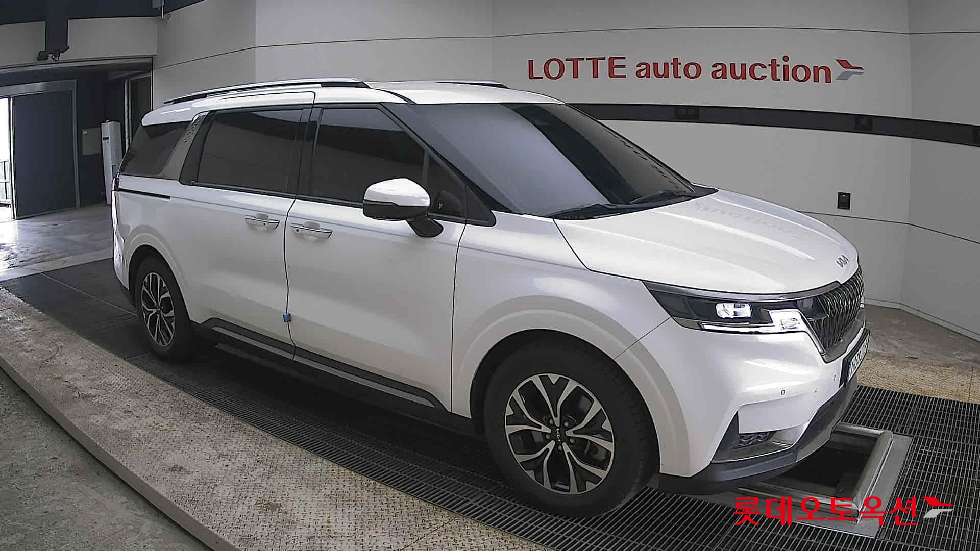 كيا كارنيفال 2023 - صورة 23