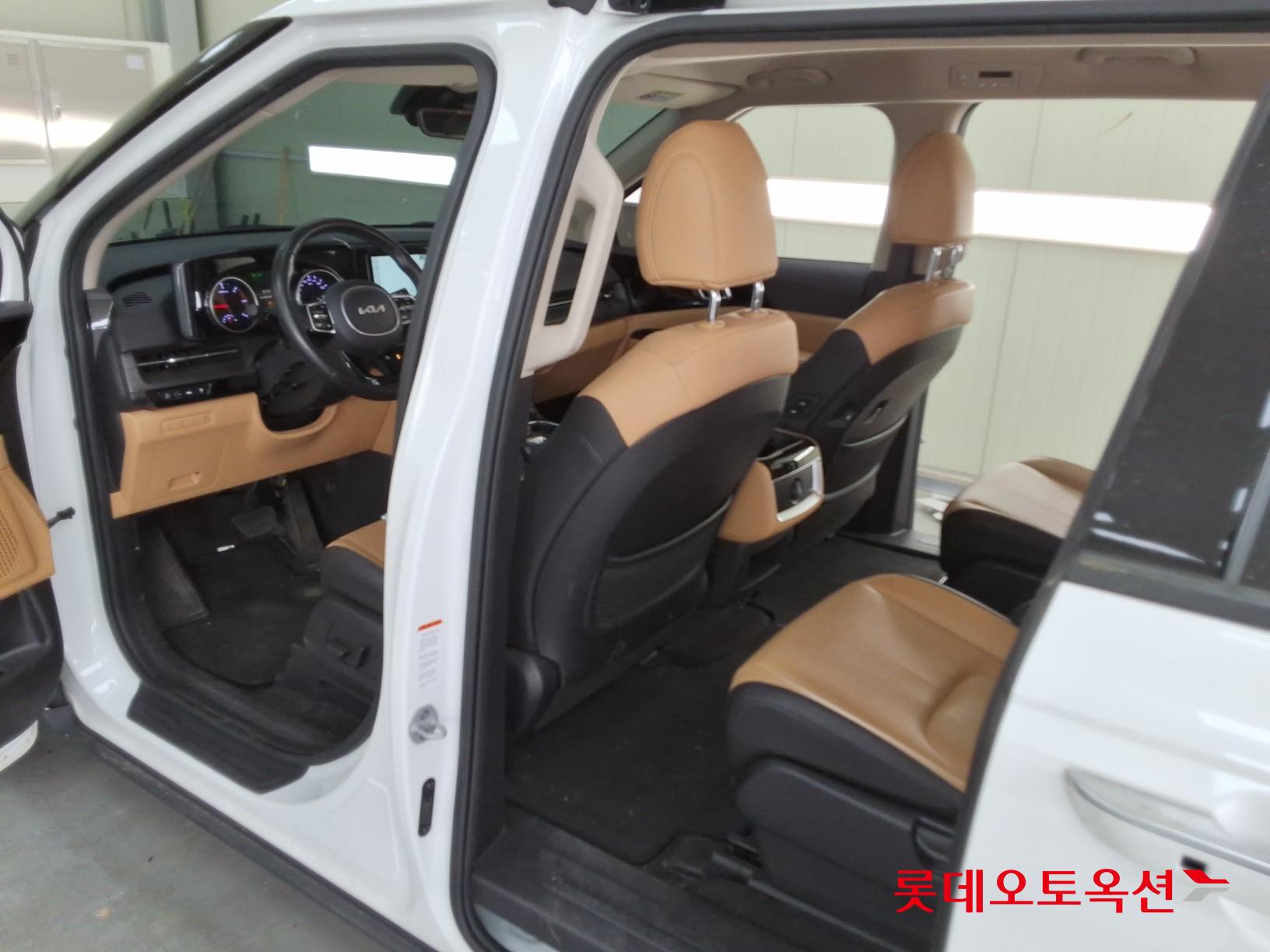 كيا كارنيفال 2023 - صورة 37